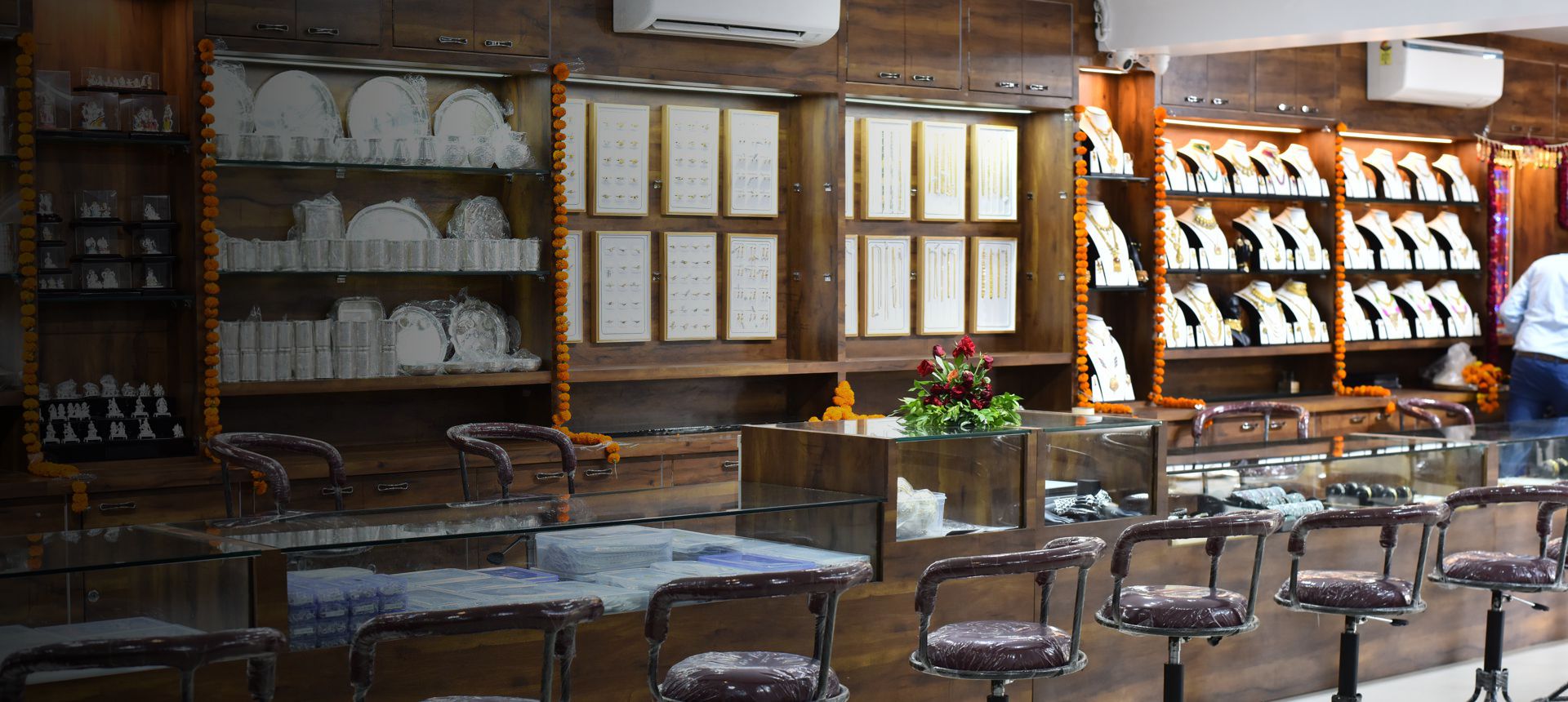 Luxury necklace collection